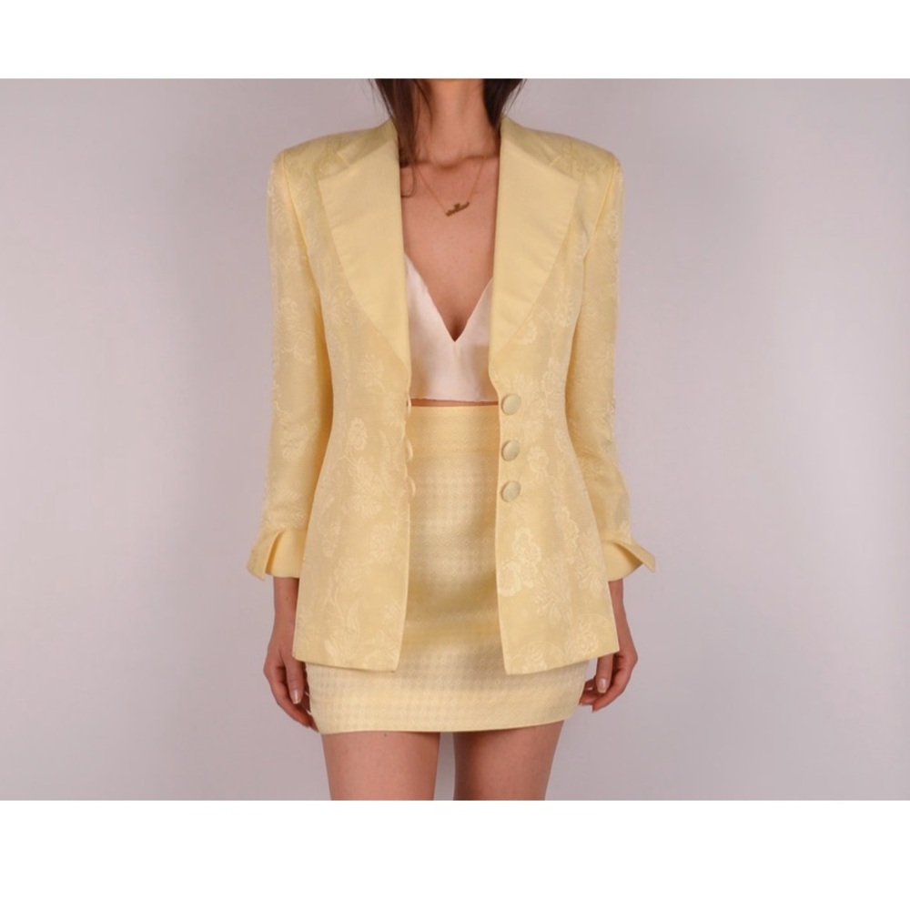 Dior Pastel Green Blazer and Skirt Ensemble - Picture 10 of 11